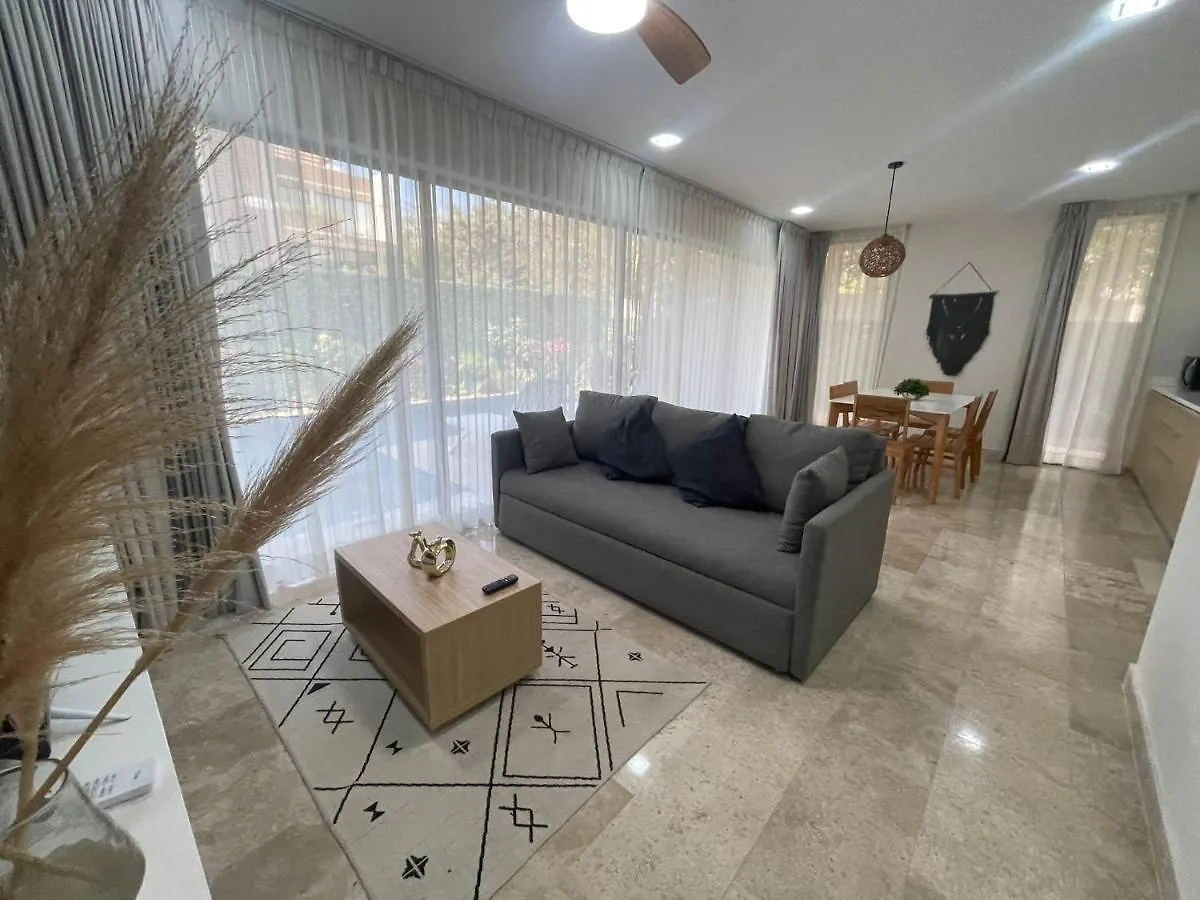 Cozy Apt W/Swim-Up Pool Apartment Tulum 0*,  Mexico